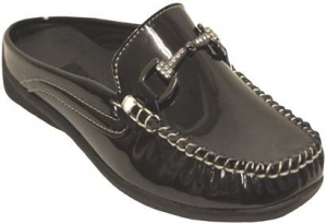 Girls Slippers w/ Rhinestone on The Front