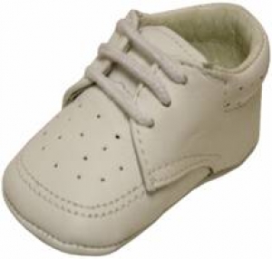 Boys infants crib shoes lace up w/ holes-White