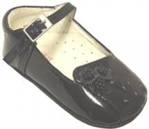 Girls Infants crib shoes with flowers & pearls