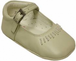 Girls Infants crib shoes with line of pearls