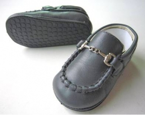 Moccasin Cow Leather w/ Chain-Pewter