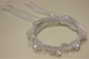 Girls Crowns w/ White Floers-H227